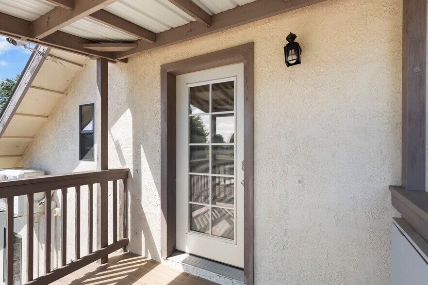 More Photos Of 9930 Calvine Rd, Sacramento Apartments For Sale