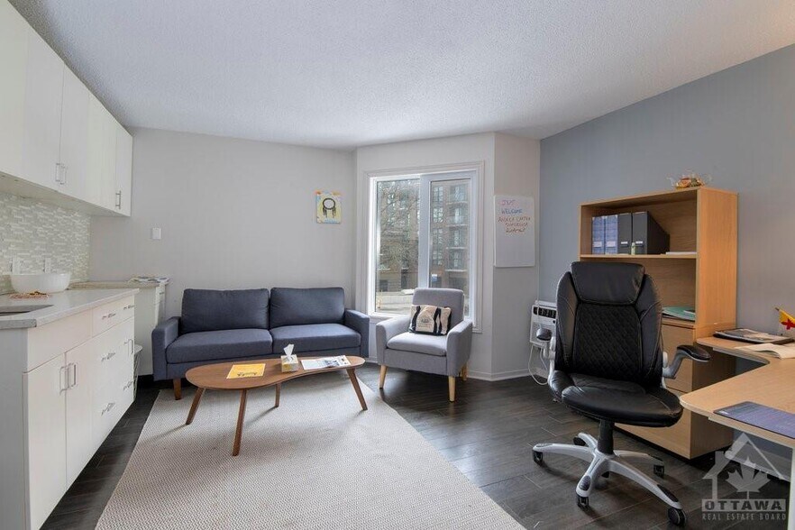 More Photos Of 25 Rosemount Av, Ottawa Assisted Living For Lease