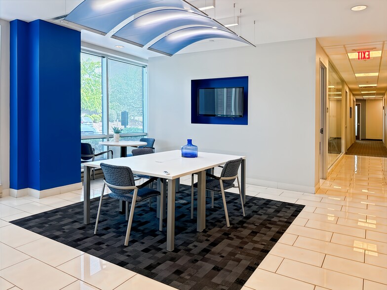 More Photos Of 10200 Forest Green Blvd, Louisville Coworking Space