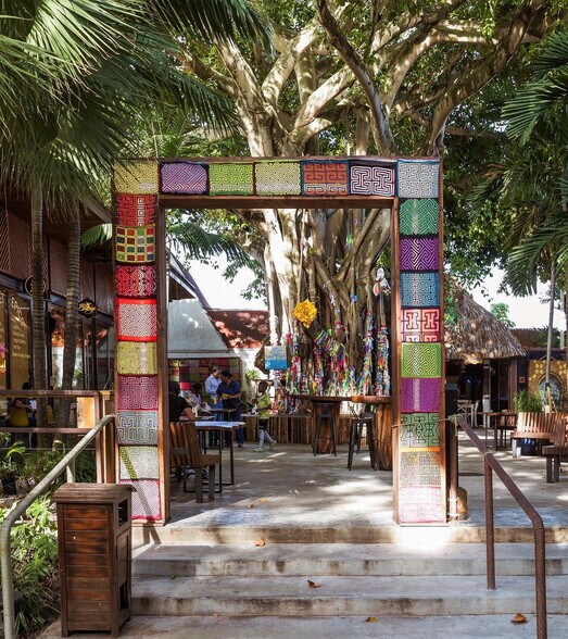 More Photos Of 5040 NE 2nd Ave, Miami General Retail For Lease