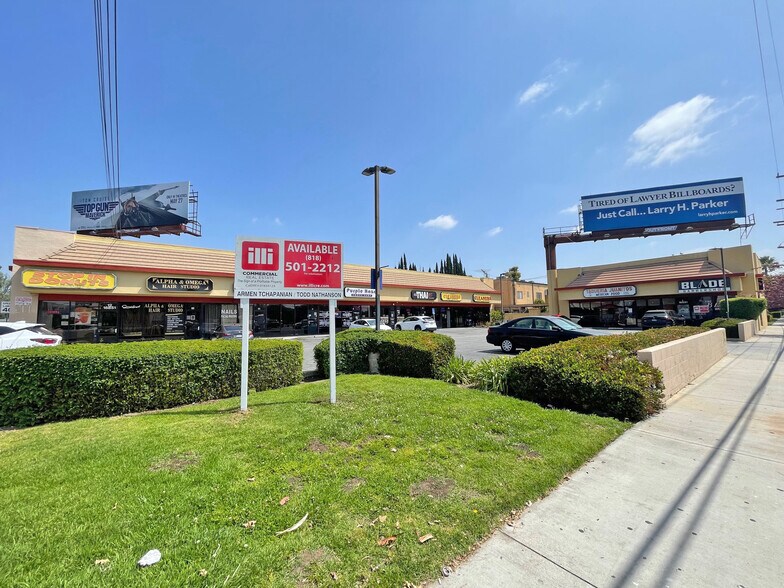 More Photos Of 16851 Victory Blvd, Van Nuys Unknown For Lease