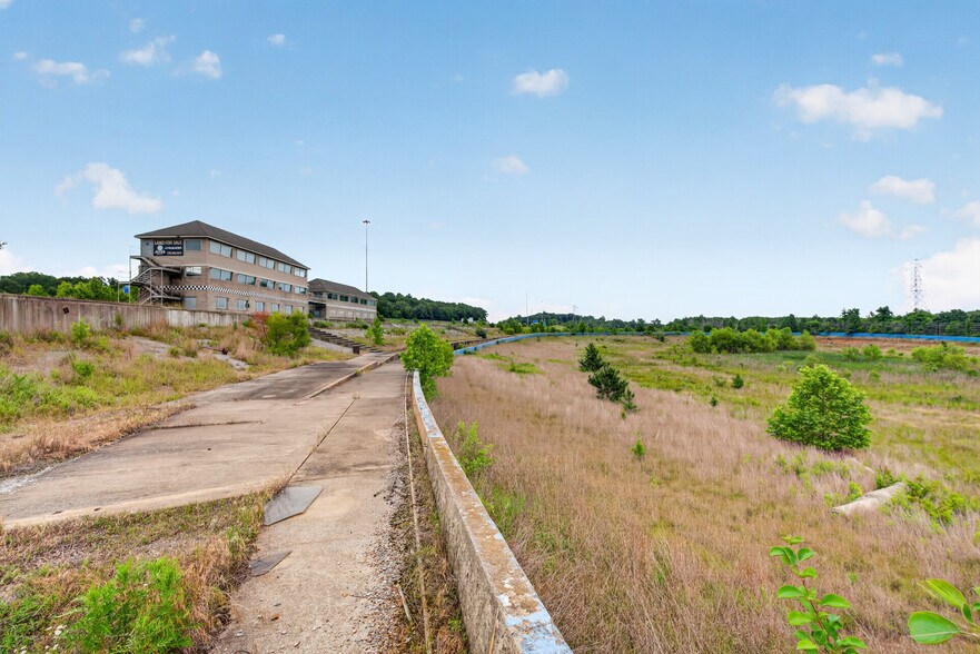 More Photos Of 957 Truck Plaza Ln, Calvert City Land For Sale