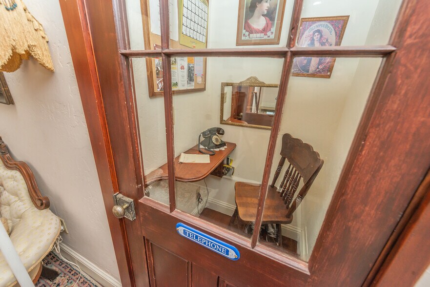 More Photos Of 481 Main St, Weaverville Hotel For Sale