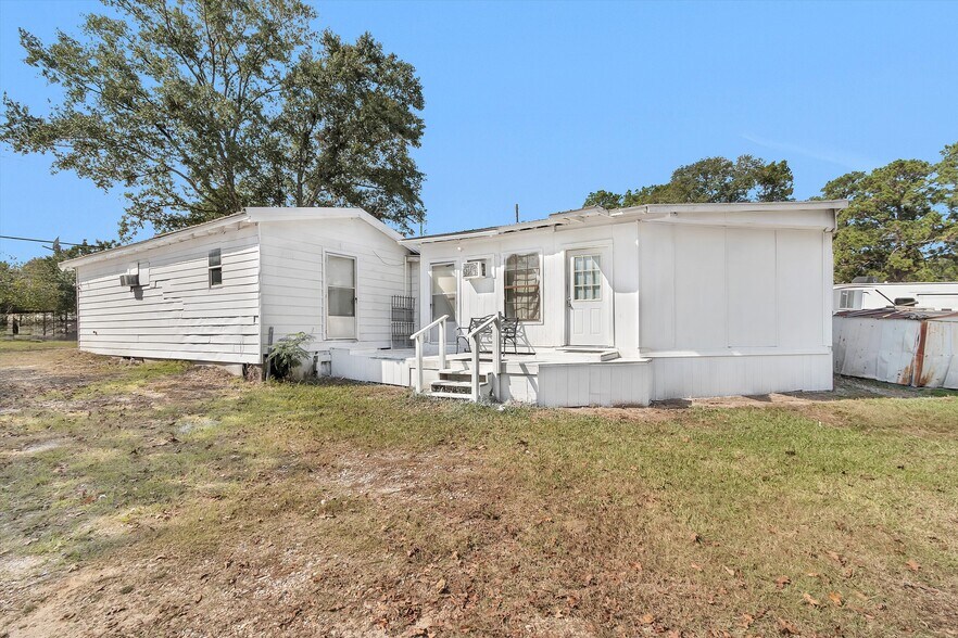 More Photos Of 13518 FM 2432 Rd, Willis Apartments For Sale