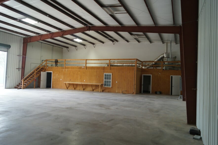 More Photos Of 3904 Wrightsboro Rd, Augusta Warehouse For Lease