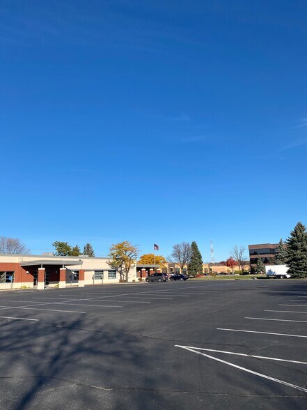 More Photos Of 1200-1212 Red Fox Rd, Arden Hills Medical For Lease