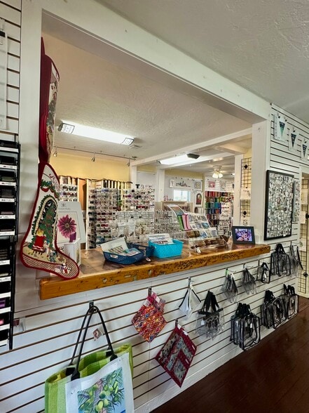 More Photos Of 1201 W Fairbanks Ave, Orlando Freestanding For Lease