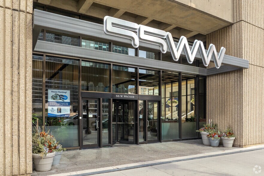 More Photos Of 55 W Wacker Dr, Chicago Office For Lease