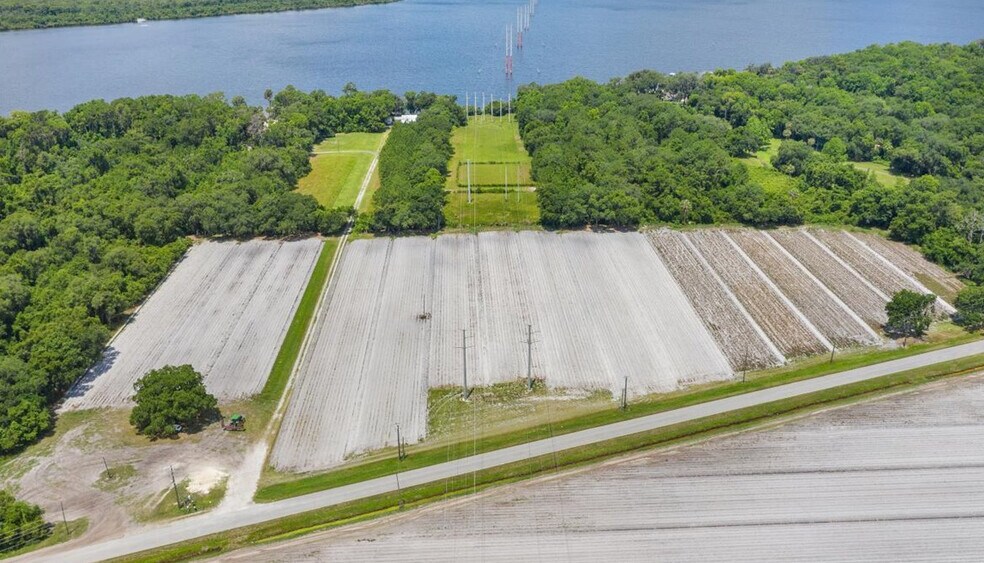 Primary Photo Of 233 E River Rd, East Palatka Land For Sale