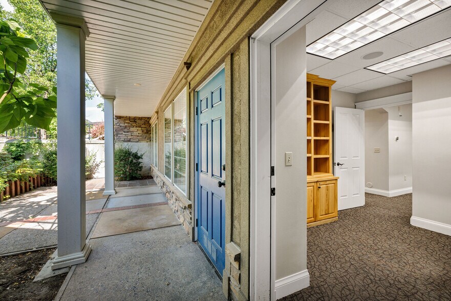 More Photos Of 104 E 200 N, Logan Office For Sale