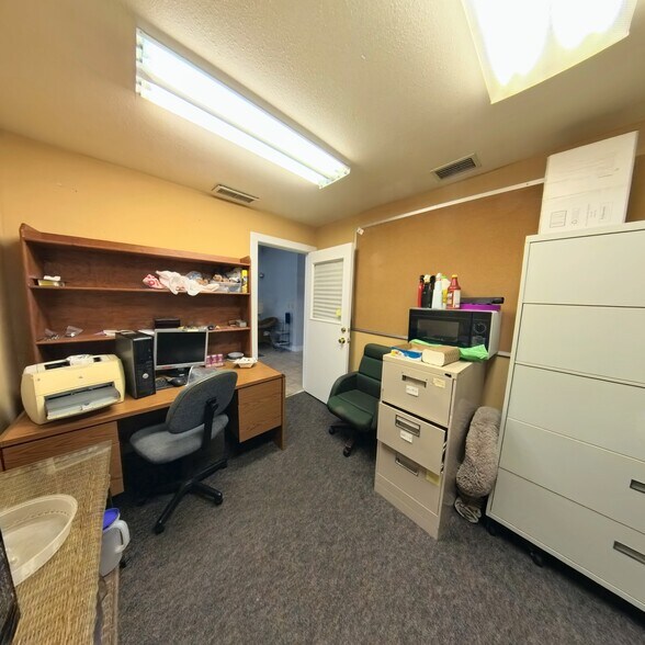 More Photos Of 112 NE Sanchez Ave, Ocala Office For Lease