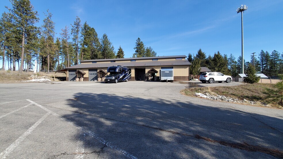 More Photos Of 4547 W Seltice Way, Coeur d'Alene Light Manufacturing For Lease