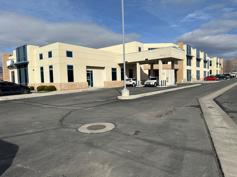 More Photos Of 1818 E College Pky, Carson City Office For Lease