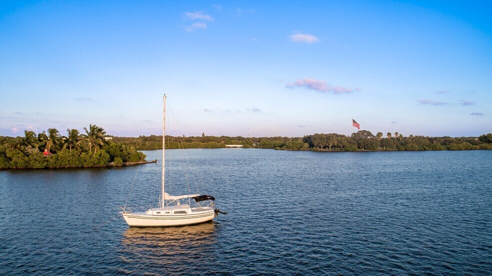 More Photos Of 1702 Avenue L, Fort Pierce Apartments For Sale