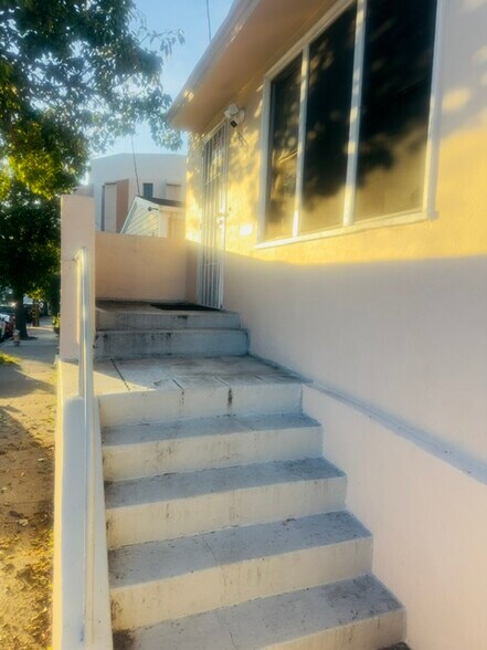 More Photos Of 3316 MacArthur Blvd, Oakland Specialty For Sale