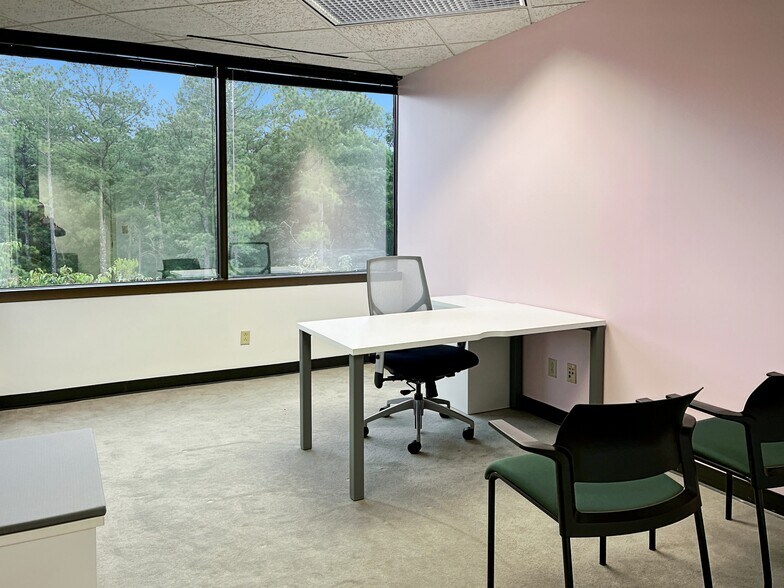 More Photos Of 2000-2100 SouthBridge Pky, Birmingham Coworking Space