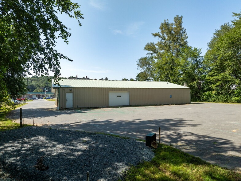 More Photos Of 526 College Hwy, Southwick Specialty For Sale