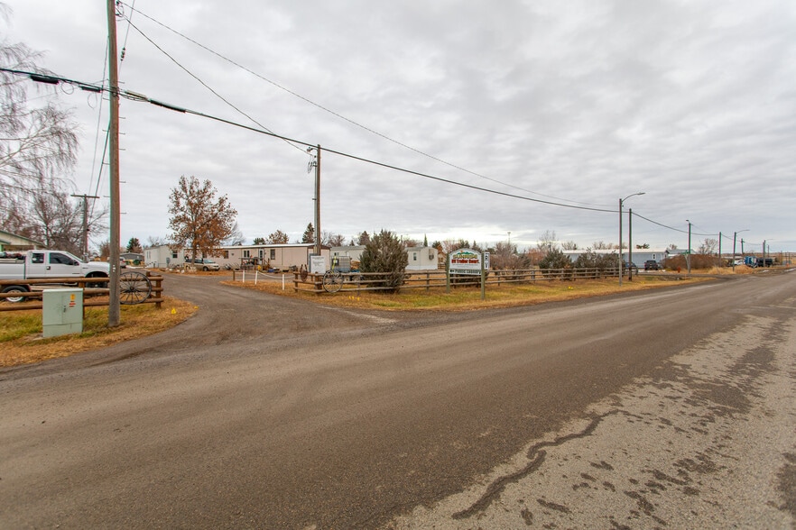 More Photos Of 309 S Minnesota St, Conrad Manufactured Housing Mobile Home Park For Sale