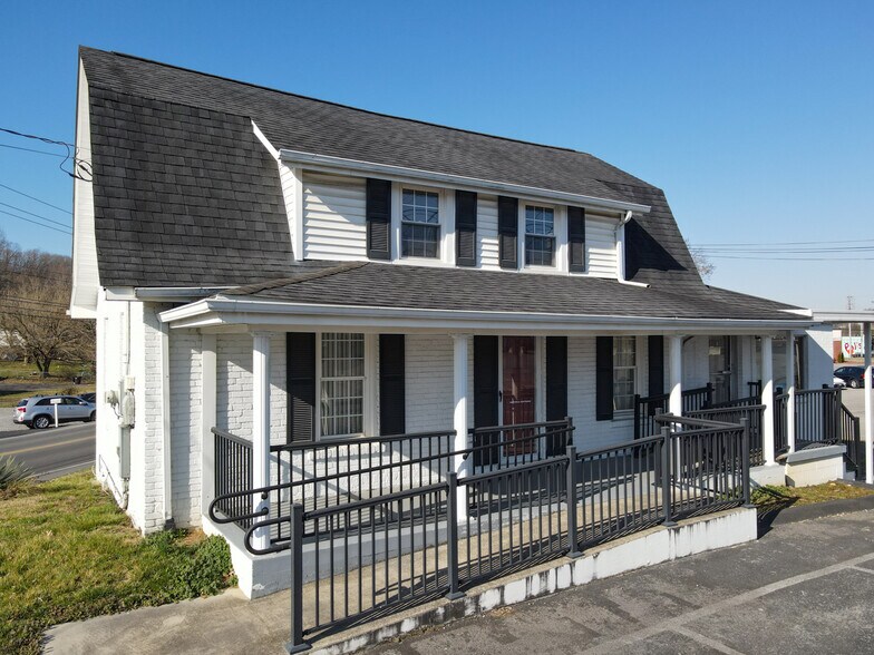 Primary Photo Of 1616 Blountville Blvd, Blountville Office Residential For Lease