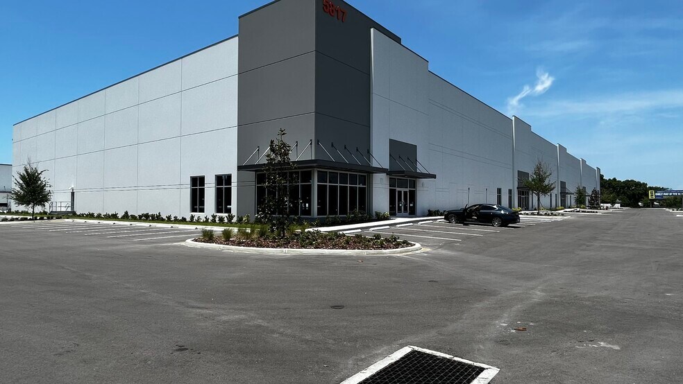 Primary Photo Of 5817 24th St E, Bradenton Warehouse For Lease
