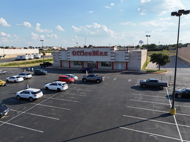 Primary Photo Of 1800 Lowes Blvd, Killeen General Retail For Sale