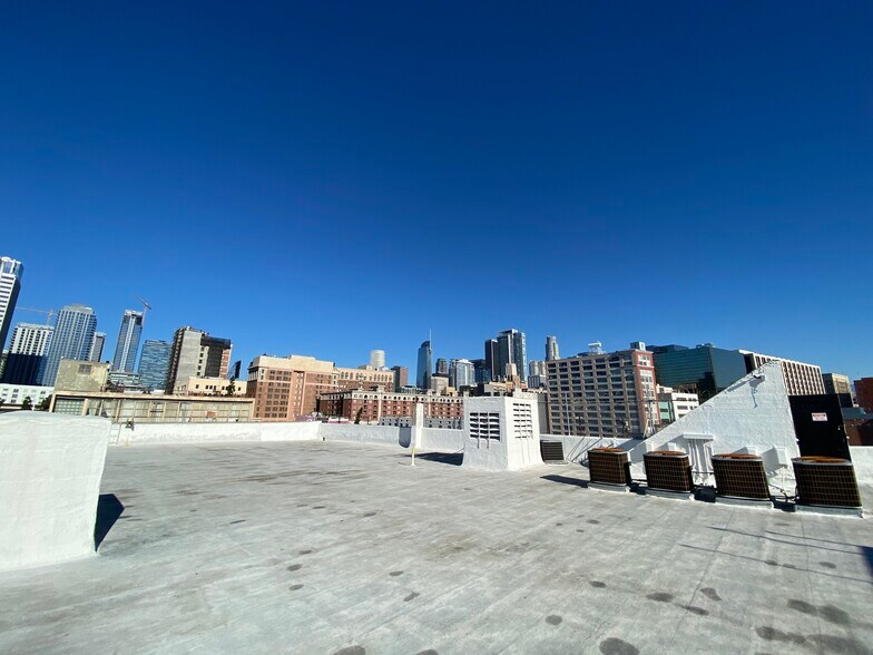 More Photos Of 1114 S Los Angeles St, Los Angeles Warehouse For Sale