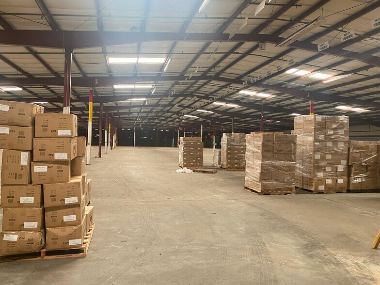 More Photos Of 104 Parsonage St, Mc Rae Distribution For Sale