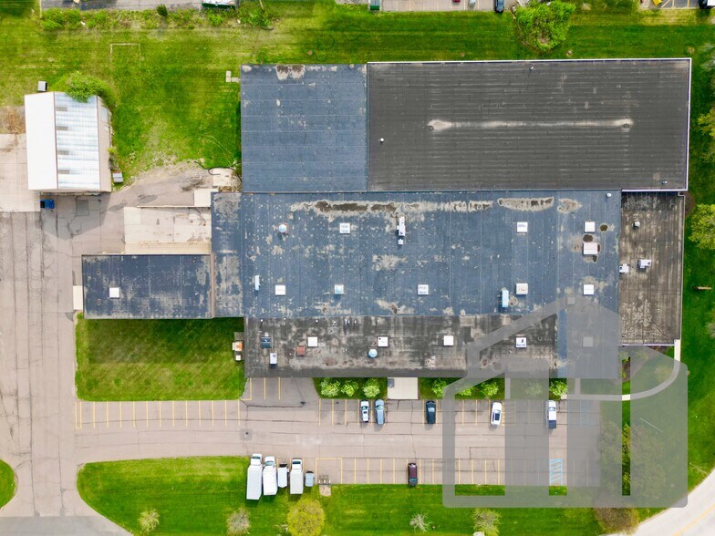 More Photos Of 23800 Research Dr, Farmington Hills Manufacturing For Lease