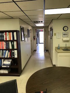 More Photos Of 1607 S Midkiff Rd, Midland Flex For Lease