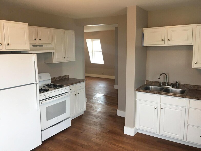 More Photos Of 1 North St, Portland Apartments For Lease