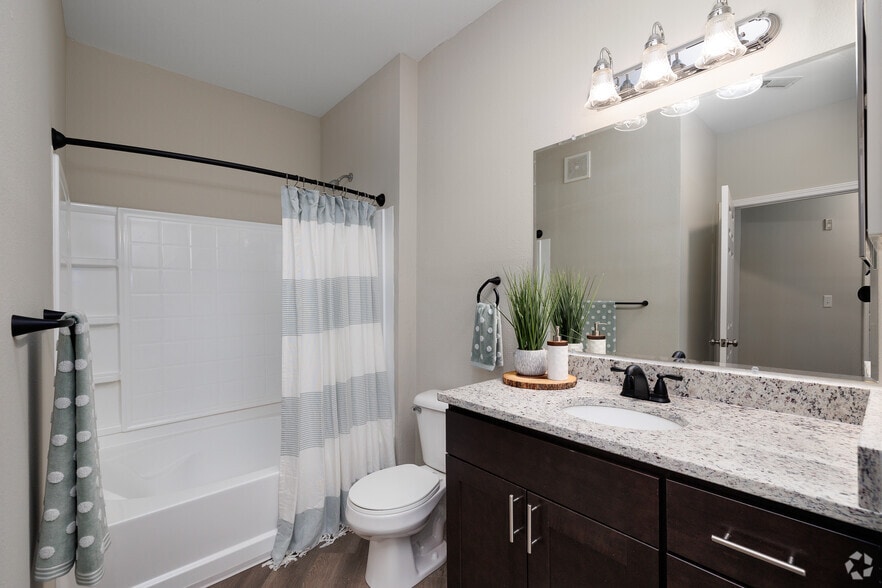 More Photos Of 141 E Madison Ave, Kirkwood Apartments For Lease