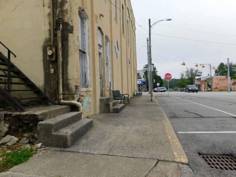 More Photos Of 101 E Main St, Silver Lake Industrial For Sale