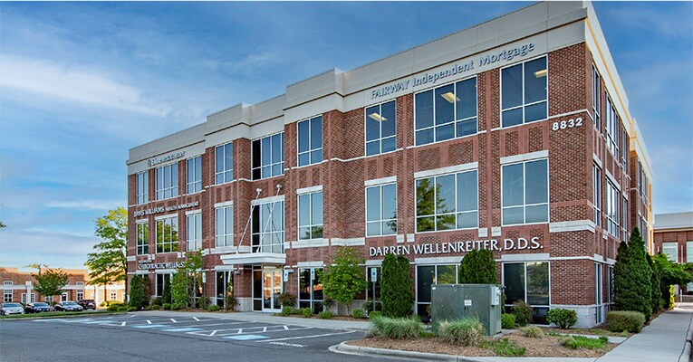 More Photos Of 8832 Blakeney Professional Dr, Charlotte Medical For Sale