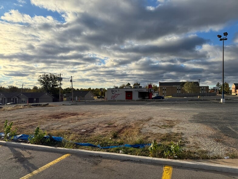 More Photos Of 2613 N Kickapoo Ave, Shawnee Land For Sale