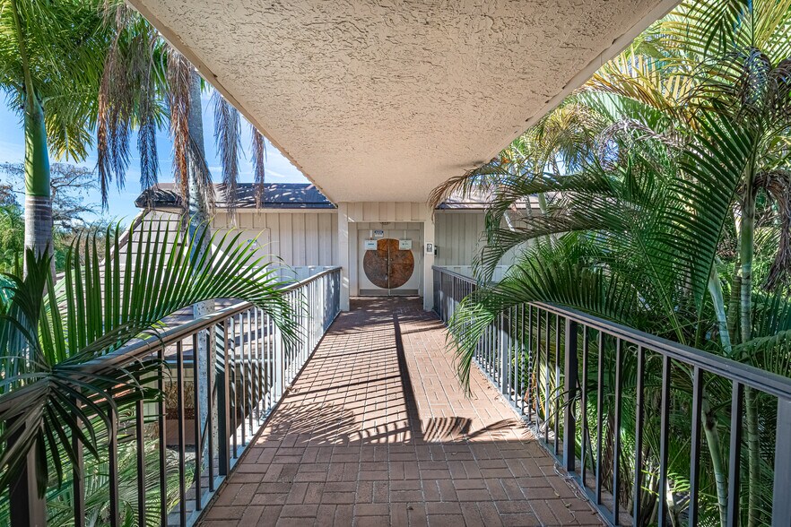 More Photos Of 2929 N University Dr, Coral Springs Medical For Sale