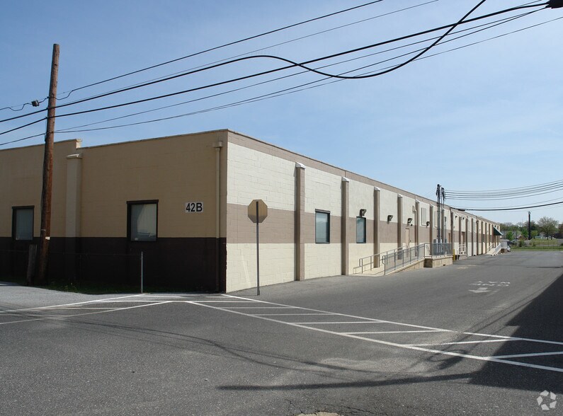 More Photos Of 46 N West Ave, Vineland Distribution For Lease