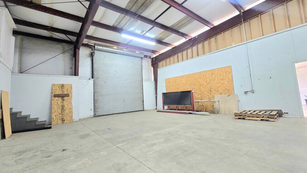 More Photos Of 22755 Antelope Blvd, Red Bluff General Retail For Lease