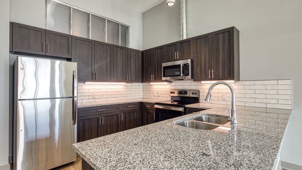 More Photos Of 670 Downey Green, Hampton Apartments For Sale