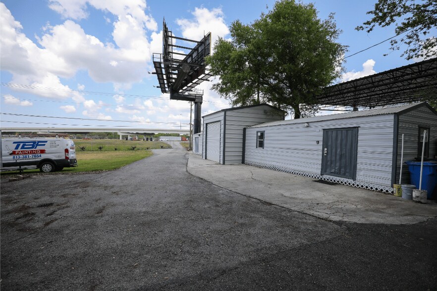 More Photos Of 5305 Garden Ln, Tampa Industrial For Sale