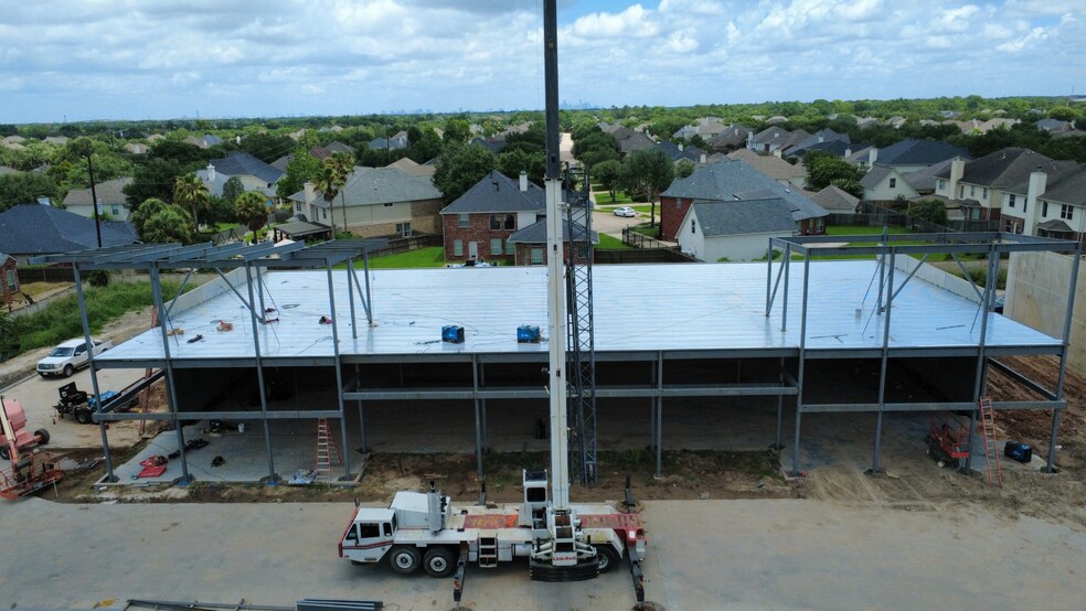 More Photos Of 9121 Broadway St, Pearland Storefront For Lease