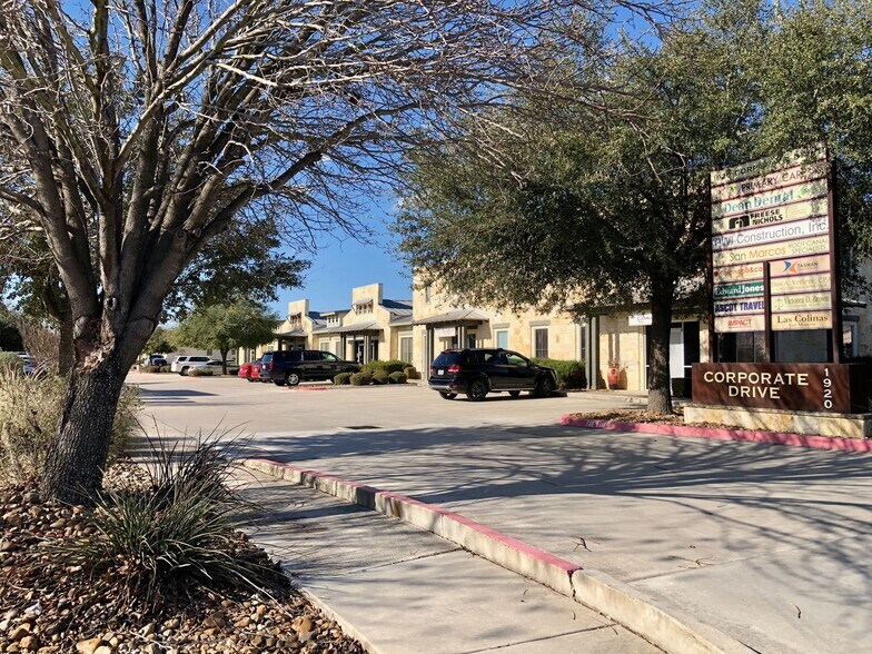 More Photos Of 1920 Corporate Dr, San Marcos Office For Sale