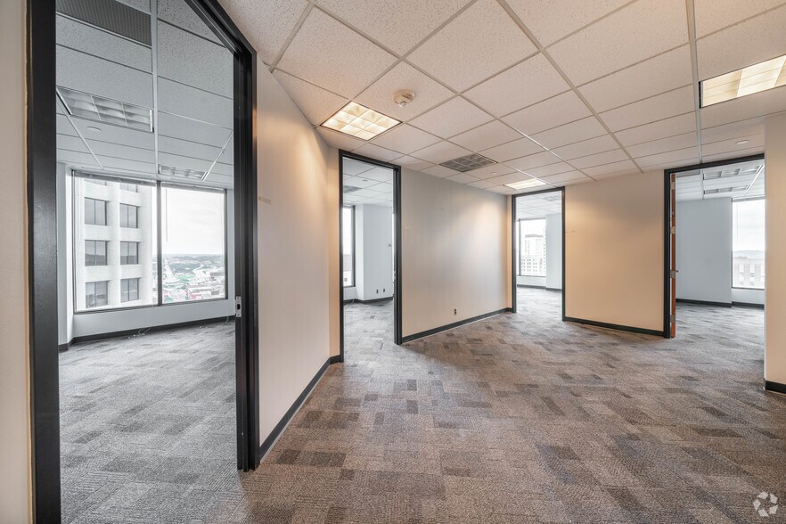 Photo of 20th Floor Ste 2000