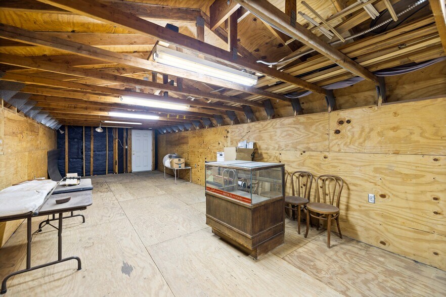 More Photos Of 11660 Lonesome Valley Rd, Leona Valley Specialty For Sale