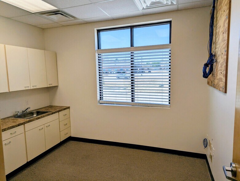More Photos Of 601 Old Wagner Rd, Petersburg Medical For Lease