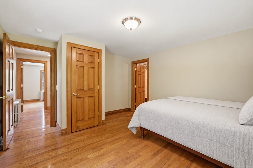More Photos Of 1015 PA-390, Greentown Hospitality For Sale
