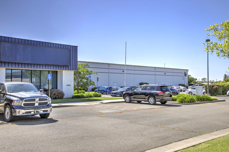 More Photos Of 1065 Marauder St, Chico Manufacturing For Lease