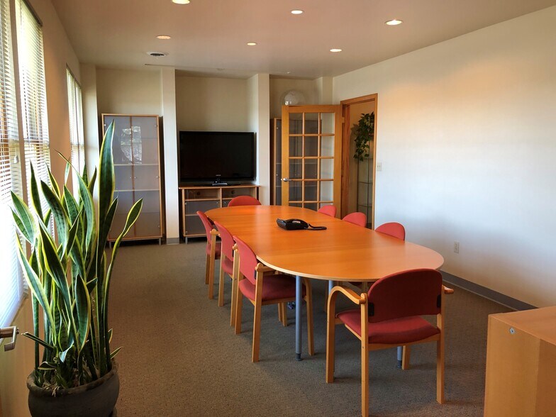 More Photos Of 206 Monroe St, Monroeville Office For Lease