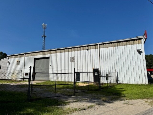 More Photos Of 637 State Rd, Cheraw Manufacturing For Sale