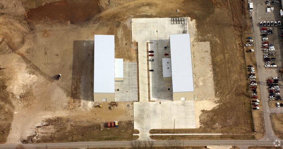 More Photos Of 4719 N Mingo Rd, Tulsa Manufacturing For Lease