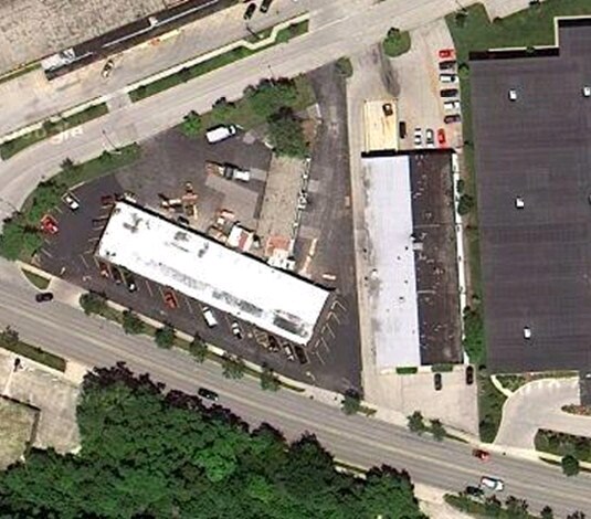 More Photos Of 626-628 E St. Charles Rd, Lombard Warehouse For Sale